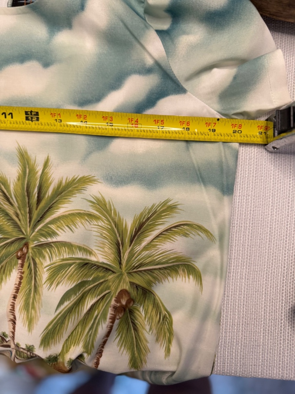 Vintage Women's Aloha Dress - Picture 3 of 5